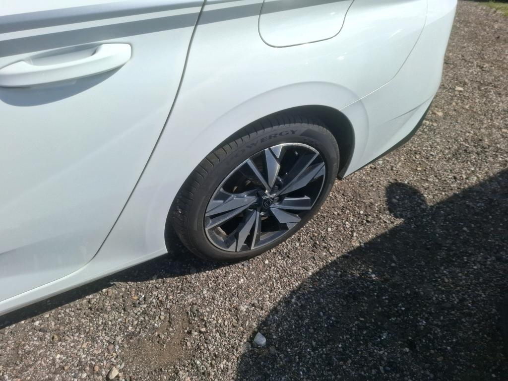 PEUGEOT 308 SW PHEV 180 e-EAT8 Active Pack 2023