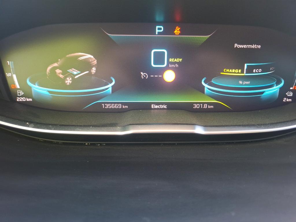 PEUGEOT 3008 Hybrid 225 e-EAT8 Active Pack 2023