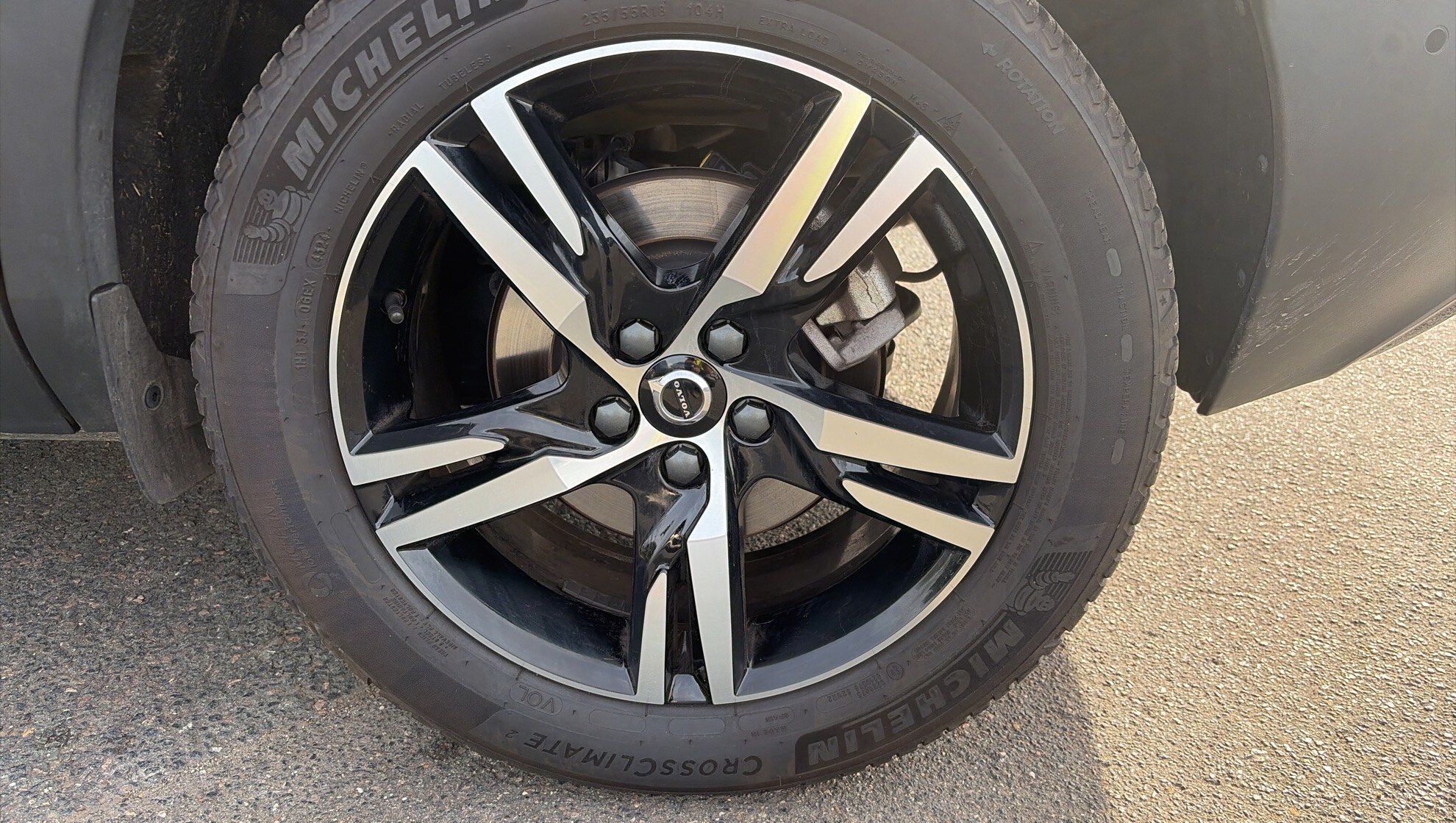 VOLVO XC40 B3 163 ch DCT7 Plus 2025