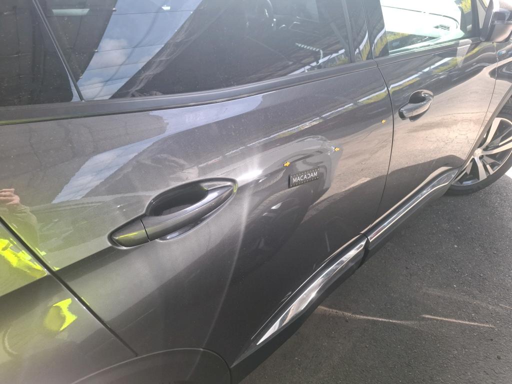 PEUGEOT 3008 Hybrid 225 e-EAT8 Allure Pack 2022