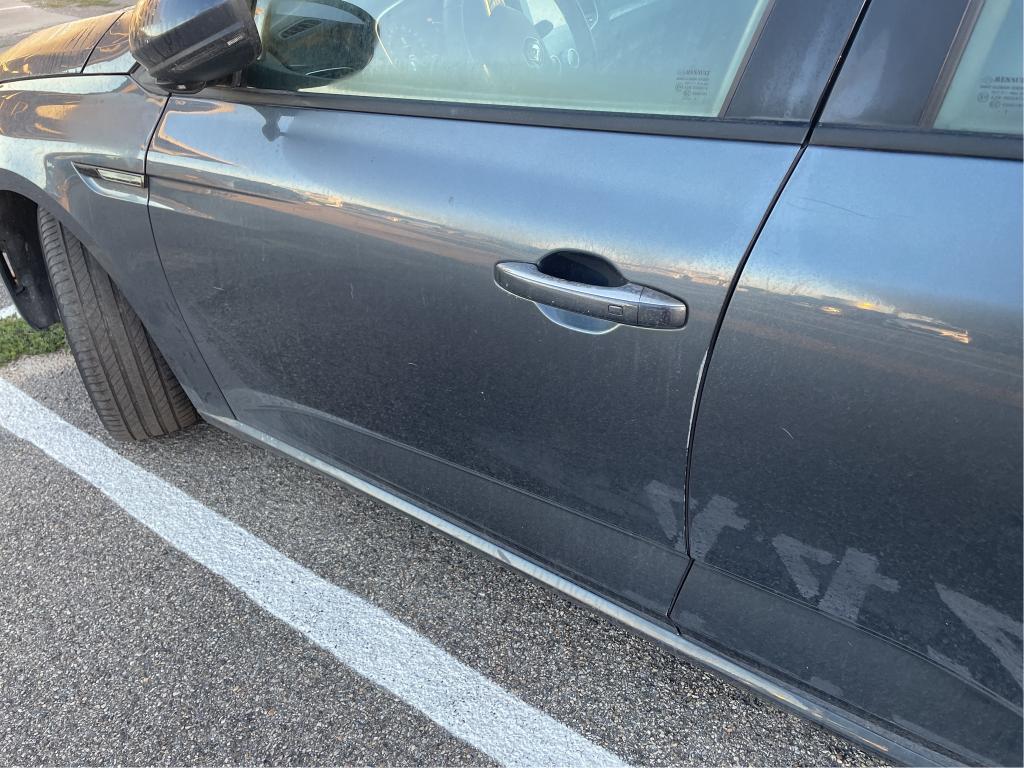 RENAULT MÉGANE MEGANE IV Berline Blue dCi 115 Evolution 2023