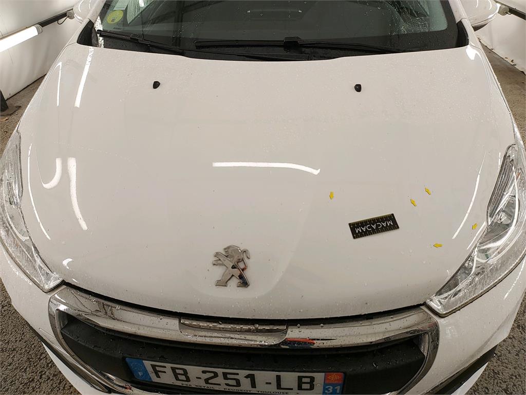PEUGEOT 208 AFFAIRE BLUEHDI 100 BVM6 PREMIUM PACK 2018