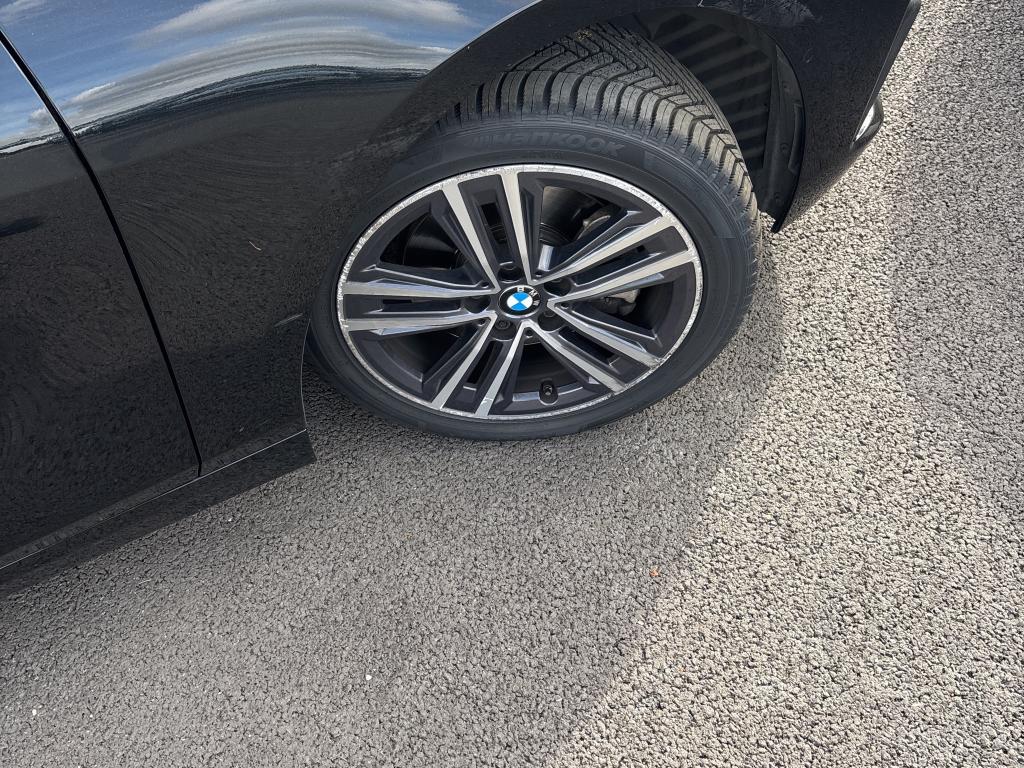 BMW SERIE 1 F40 116i 109 ch DKG7 Business Design 2022