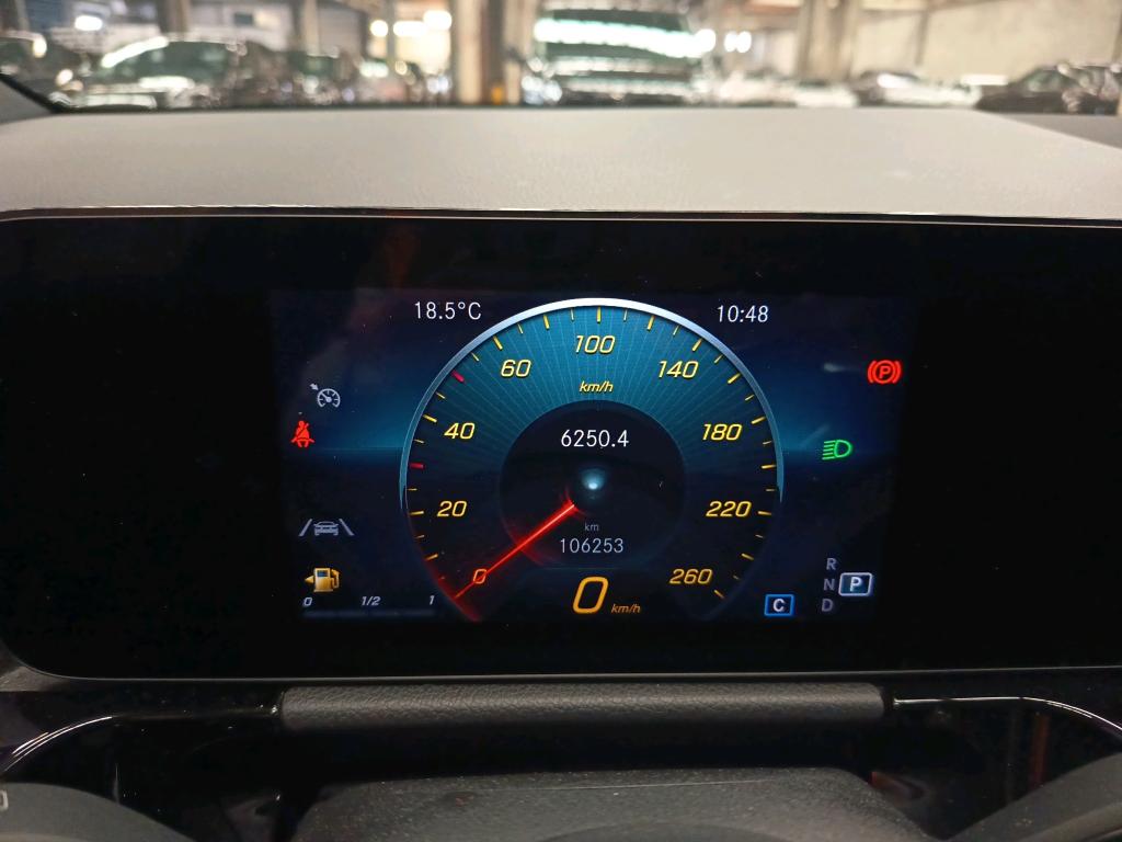 MERCEDES-BENZ GLA 200 d 8G-DCT AMG Line 2021