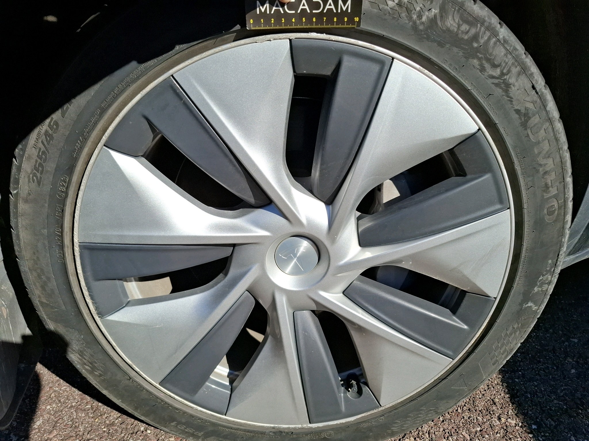 TESLA MODEL Y Standard RWD 2023