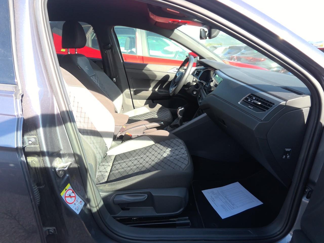 VOLKSWAGEN Polo 1.0 TSI 95 S&S BVM5 R-Line Edition 2025