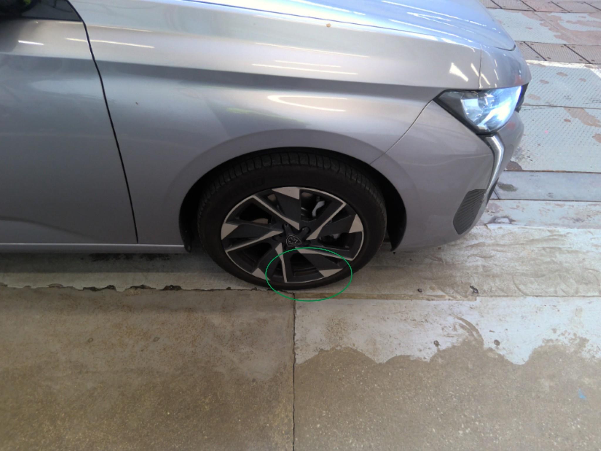 PEUGEOT 308 Hybrid 145 e-DCS6 Allure 2025