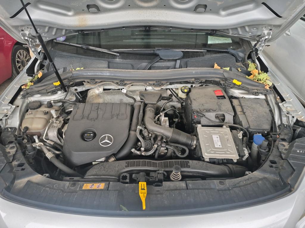 MERCEDES-BENZ MERCEDES GLA II 200 7G-DCT AMG Line 2022