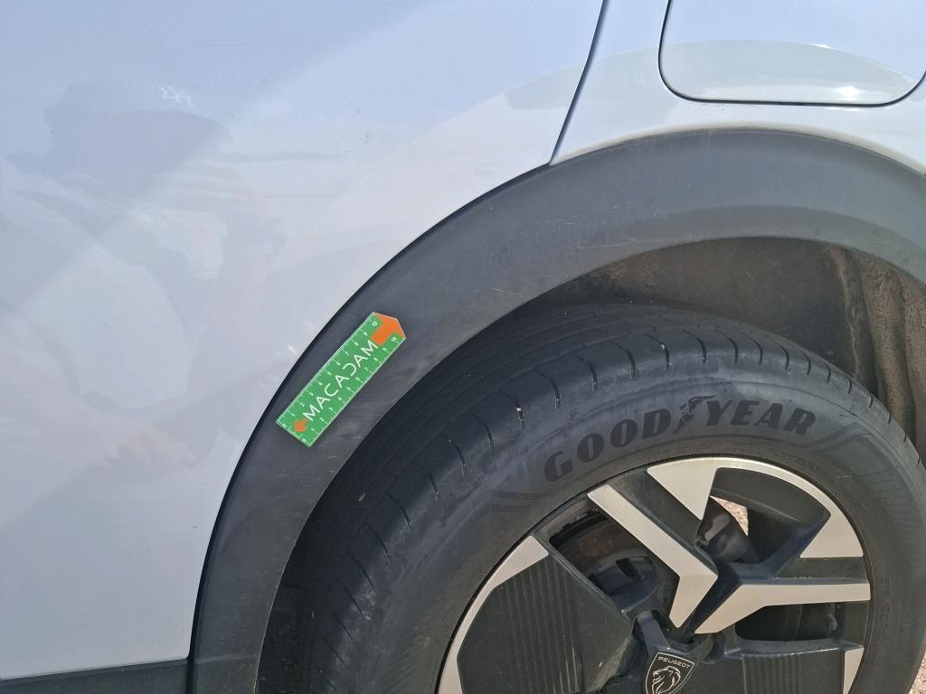 PEUGEOT 2008 Hybrid 145 ch e-DCS6 Allure 2025