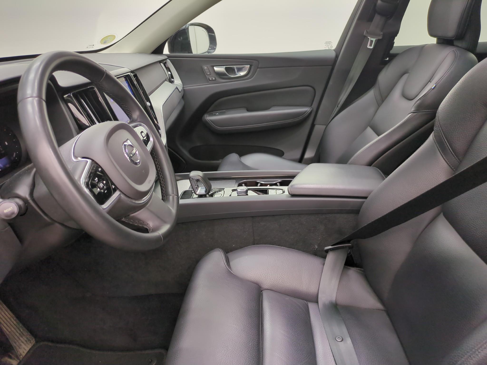 VOLVO XC60 B4 197 ch Geartronic 8 Plus Style Chrome 2022