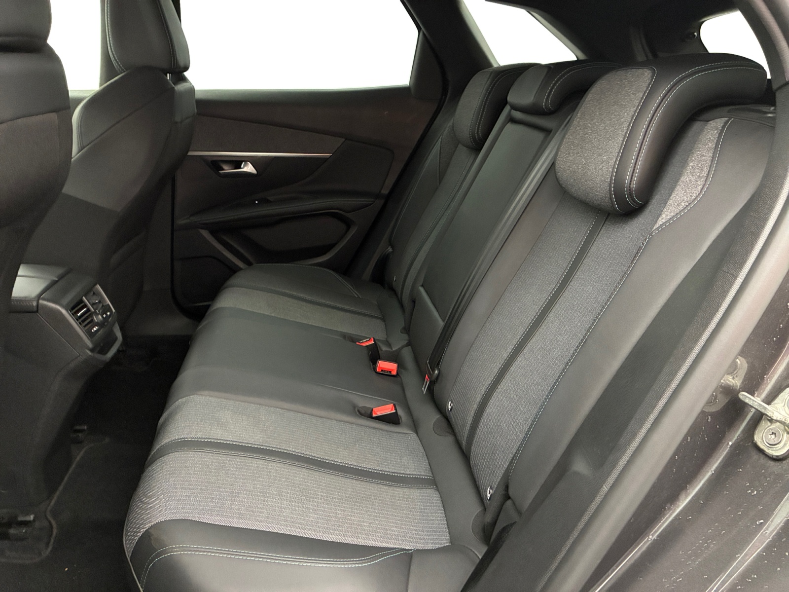 PEUGEOT 3008 Puretech 130ch S&S EAT8 Allure Pack 2023