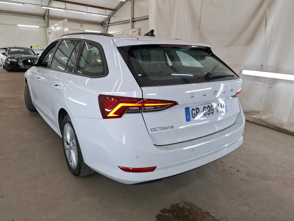 SKODA OCTAVIA COMBI 2.0 TDI 150 ch DSG7 Ambition 2023