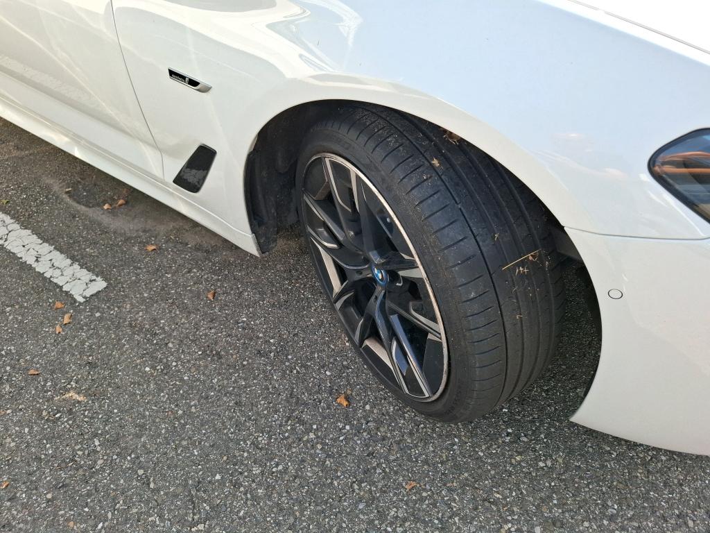 BMW SERIE 5 G30 LCI 545e TwinPower Turbo xDrive 394 ch BVA8 M Sport 2022