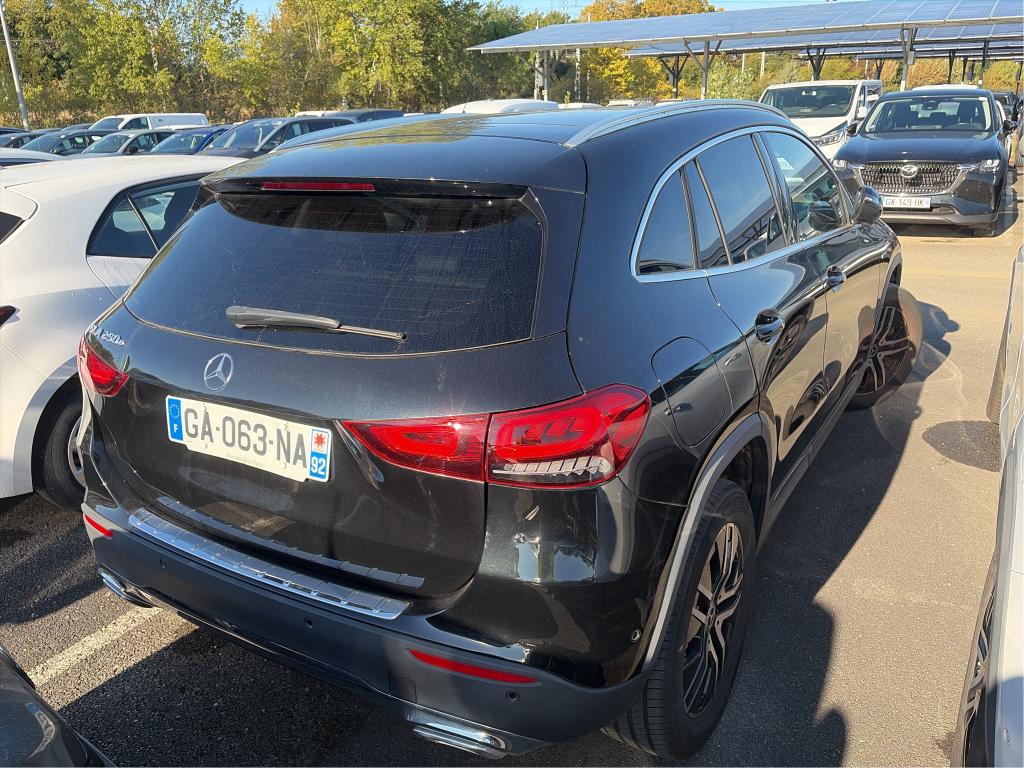 MERCEDES-BENZ GLA 250 e 8G-DCT Progressive Line 2021