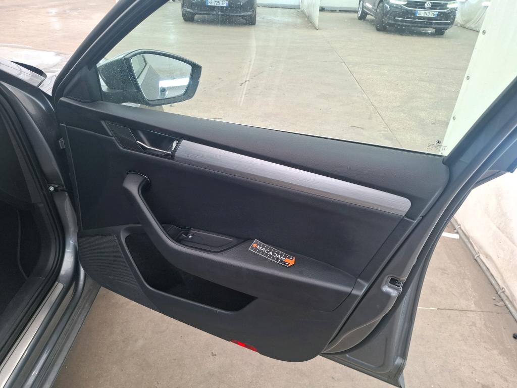 SKODA SUPERB COMBI 2.0 TDI 150 SCR DSG7 Business 2023