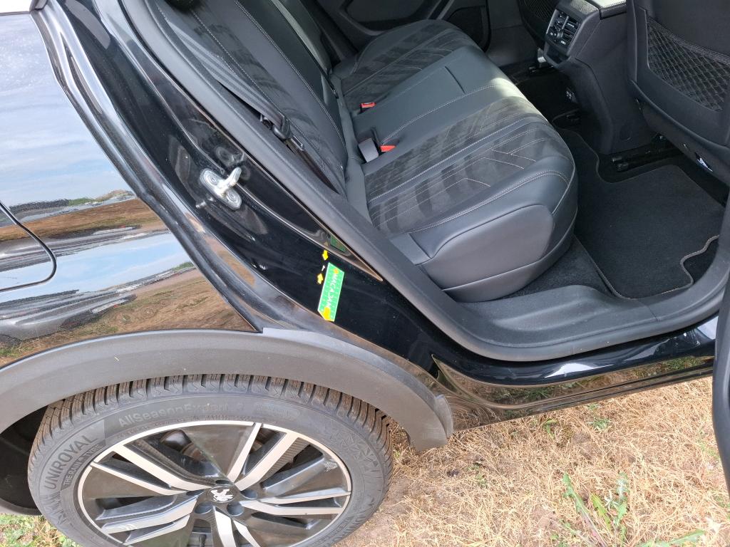 PEUGEOT 3008 Hybrid 225 e-EAT8 GT Pack 2022