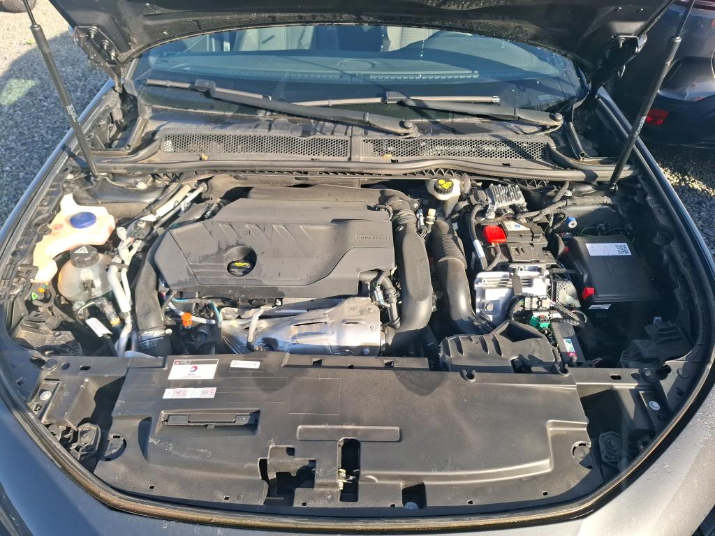 PEUGEOT 508 SW Hybrid 225 e-EAT8 Allure 2023
