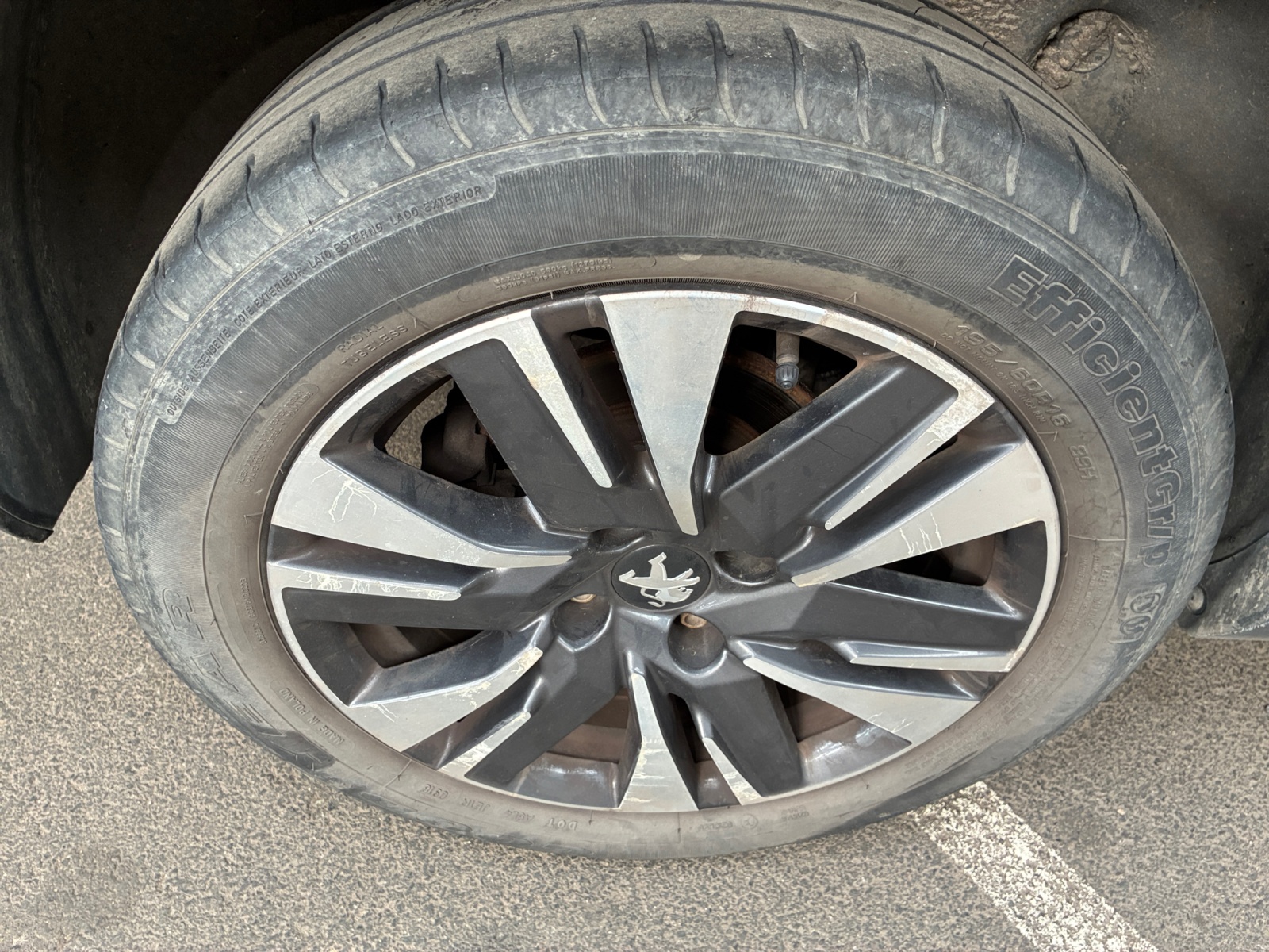 PEUGEOT 2008 1.2 PureTech 110ch S&S BVM5 Allure 2018