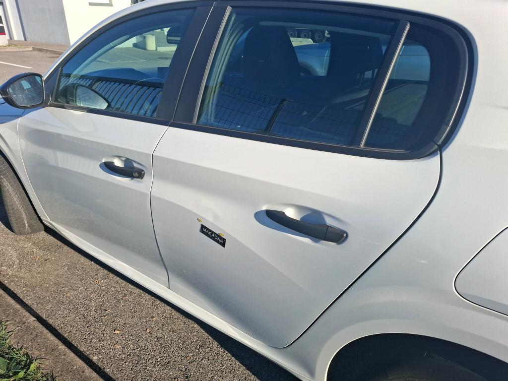 PEUGEOT 208 AFFAIRE BLUEHDI 100 S&S BVM6 PREMIUM 2022