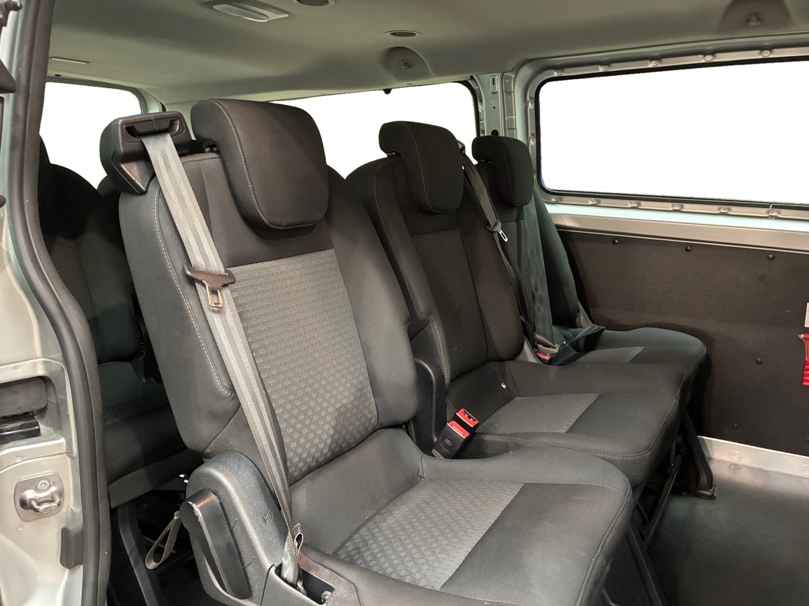 FORD Transit Custom 320 L2H1 2.0 EcoBlue 130 Trend Business 2023