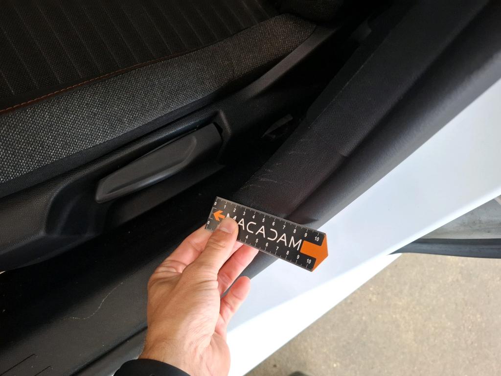 PEUGEOT 208 AFFAIRE BUSINESS R 2022