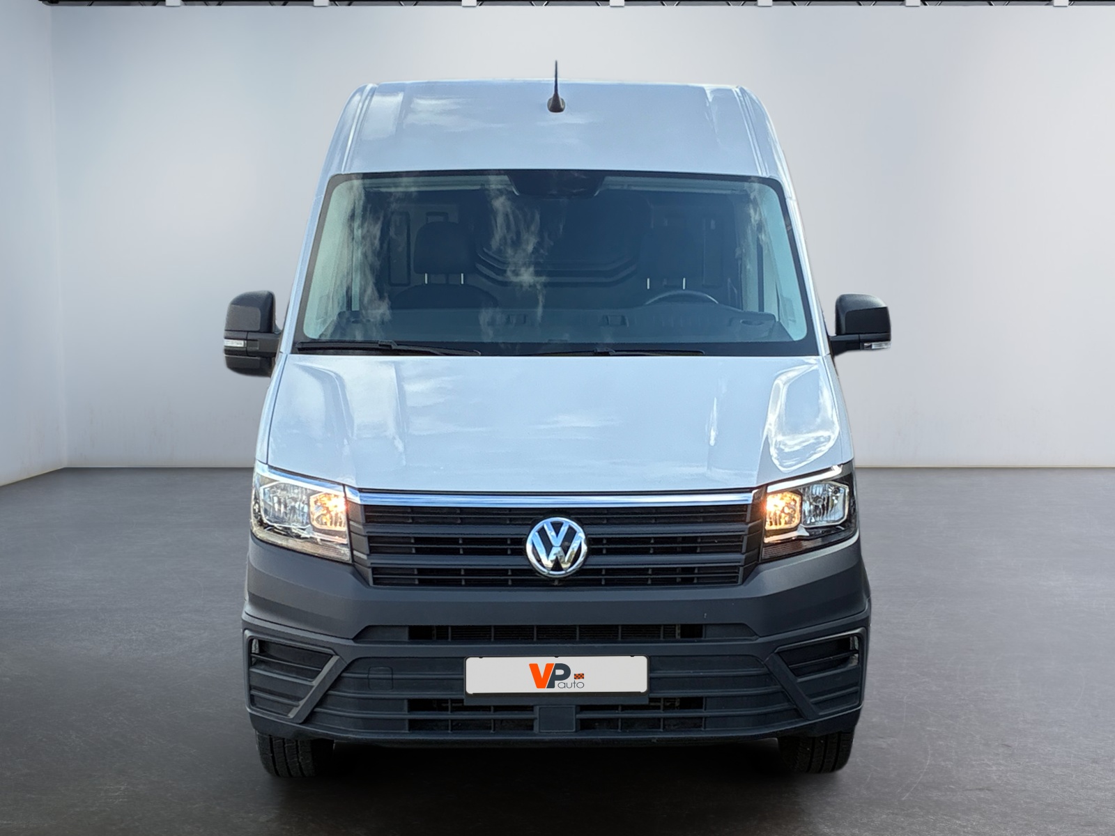 VOLKSWAGEN CRAFTER VAN 30 L3H3 2.0 TDI 140 CH BUSINESS 2023