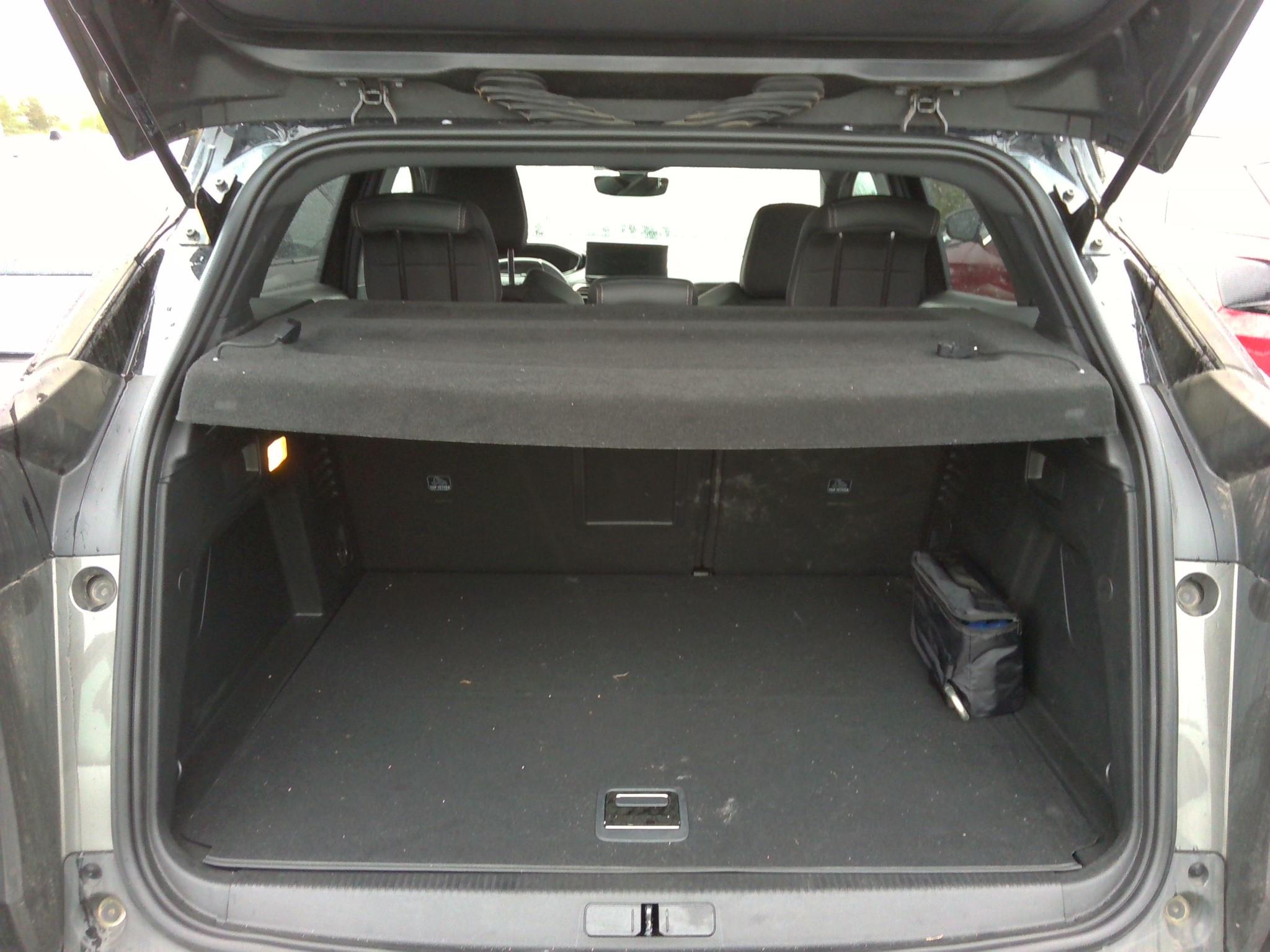 PEUGEOT 3008 Hybrid 225 e-EAT8 GT 2023