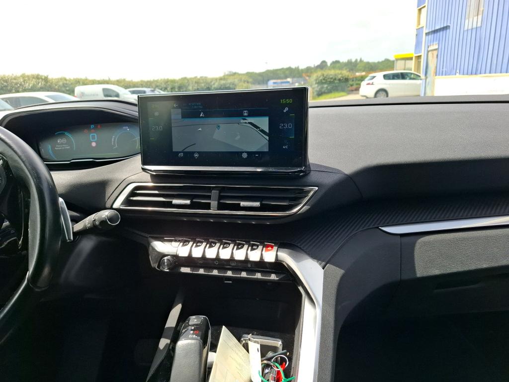 PEUGEOT 3008 Hybrid 225 e-EAT8 Allure 2022