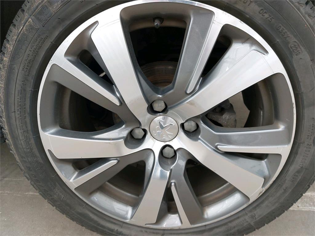 PEUGEOT 2008 1.6 BlueHDi 100ch BVM5 Crossway 2018