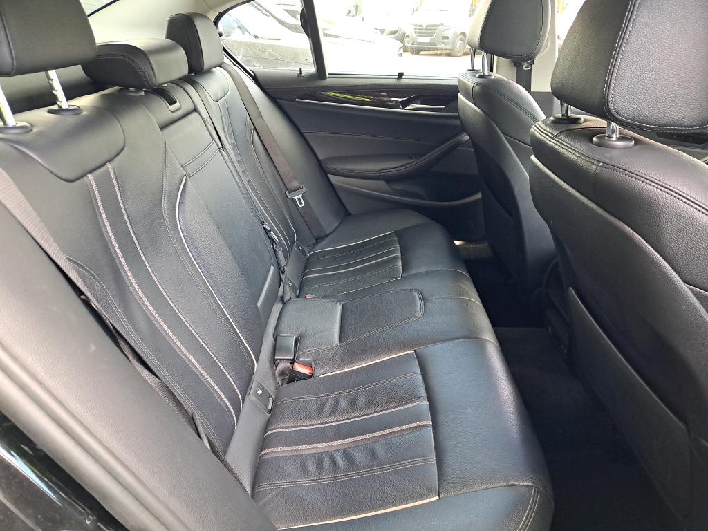 BMW SERIE 5 G30 LCI 530e TwinPower Turbo xDrive 292 ch BVA8 Luxury 2022