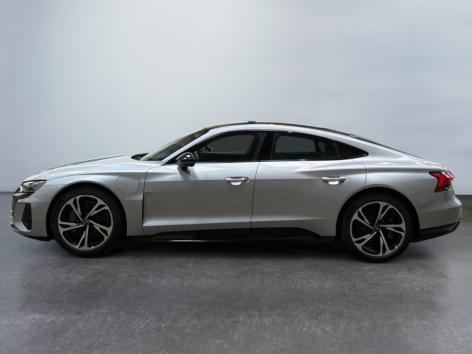 AUDI E-TRON GT 476 ch quattro 2021