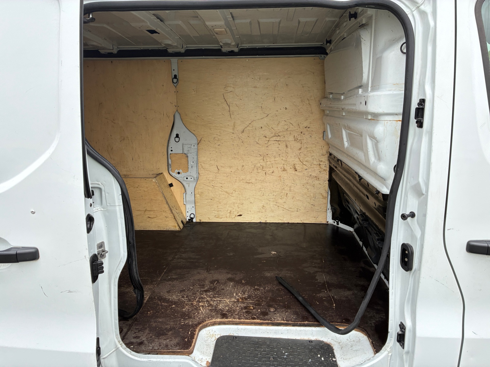 RENAULT TRAFIC FOURGON FGN L1H1 1200 KG DCI 145 ENERGY EDC GRAND CONFORT 2020