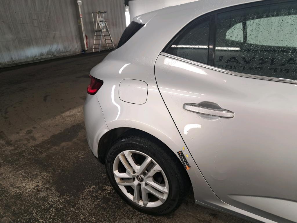 RENAULT MÉGANE MEGANE IV BERLINE Blue dCi 115 Business 2019