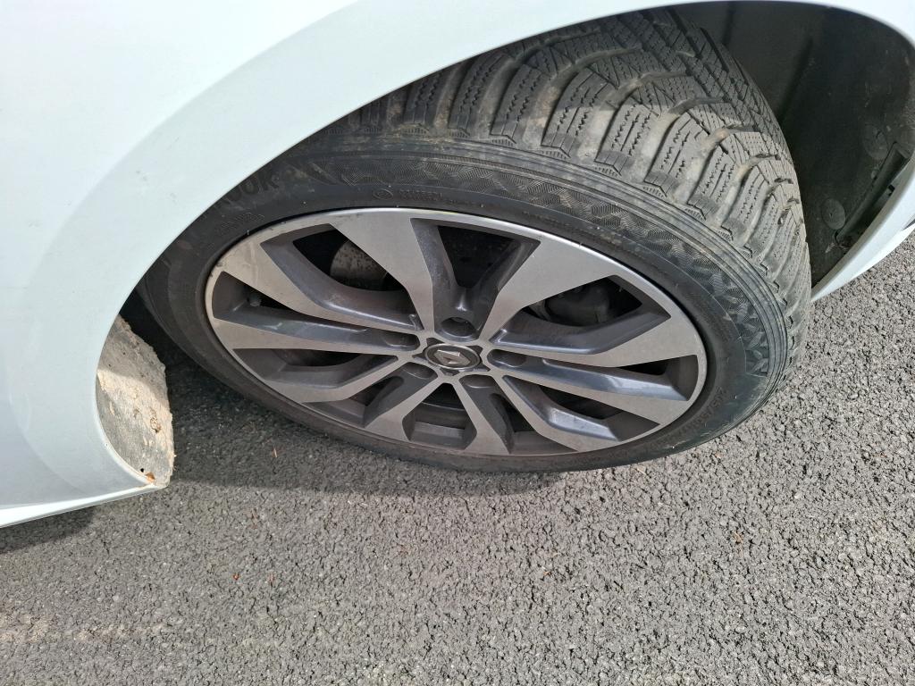 RENAULT MÉGANE MEGANE IV Berline TCe 140 EDC Techno 2023