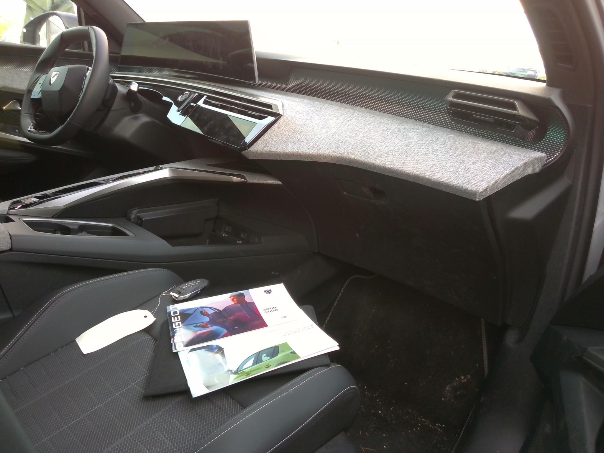 PEUGEOT 5008 Hybrid 145 ch e-DCS6 GT 7pl 2025
