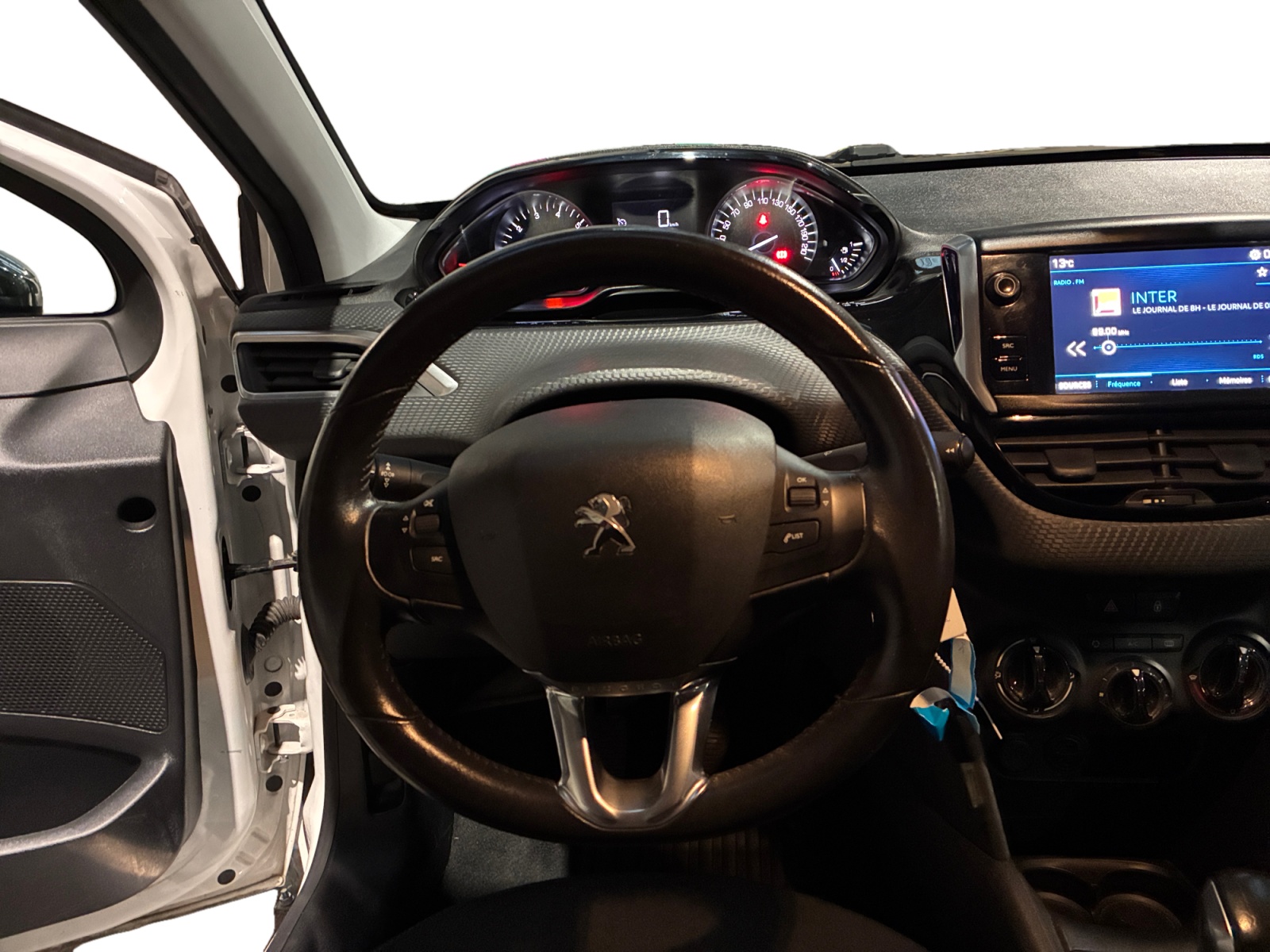 PEUGEOT 208 Style PureTech 82 BVM5 5 ptes 2018