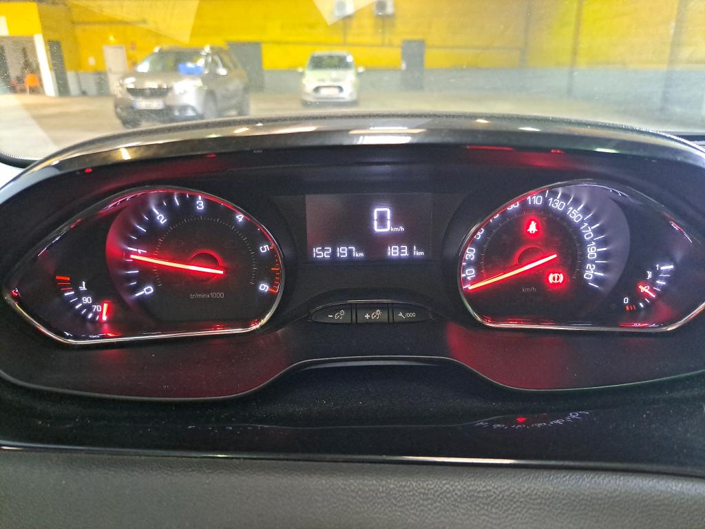 PEUGEOT 208 1.6 e-HDi 92ch FAP BVM5 Active 2012