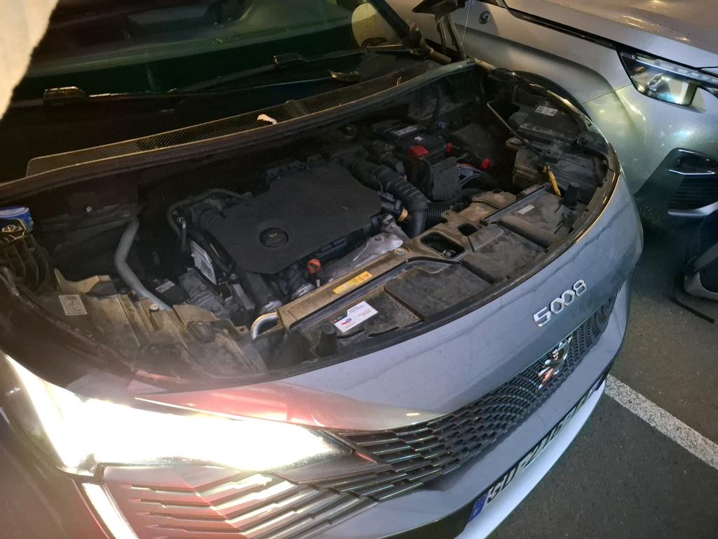 PEUGEOT 5008 BlueHDi 130ch S&S EAT8 GT 2021
