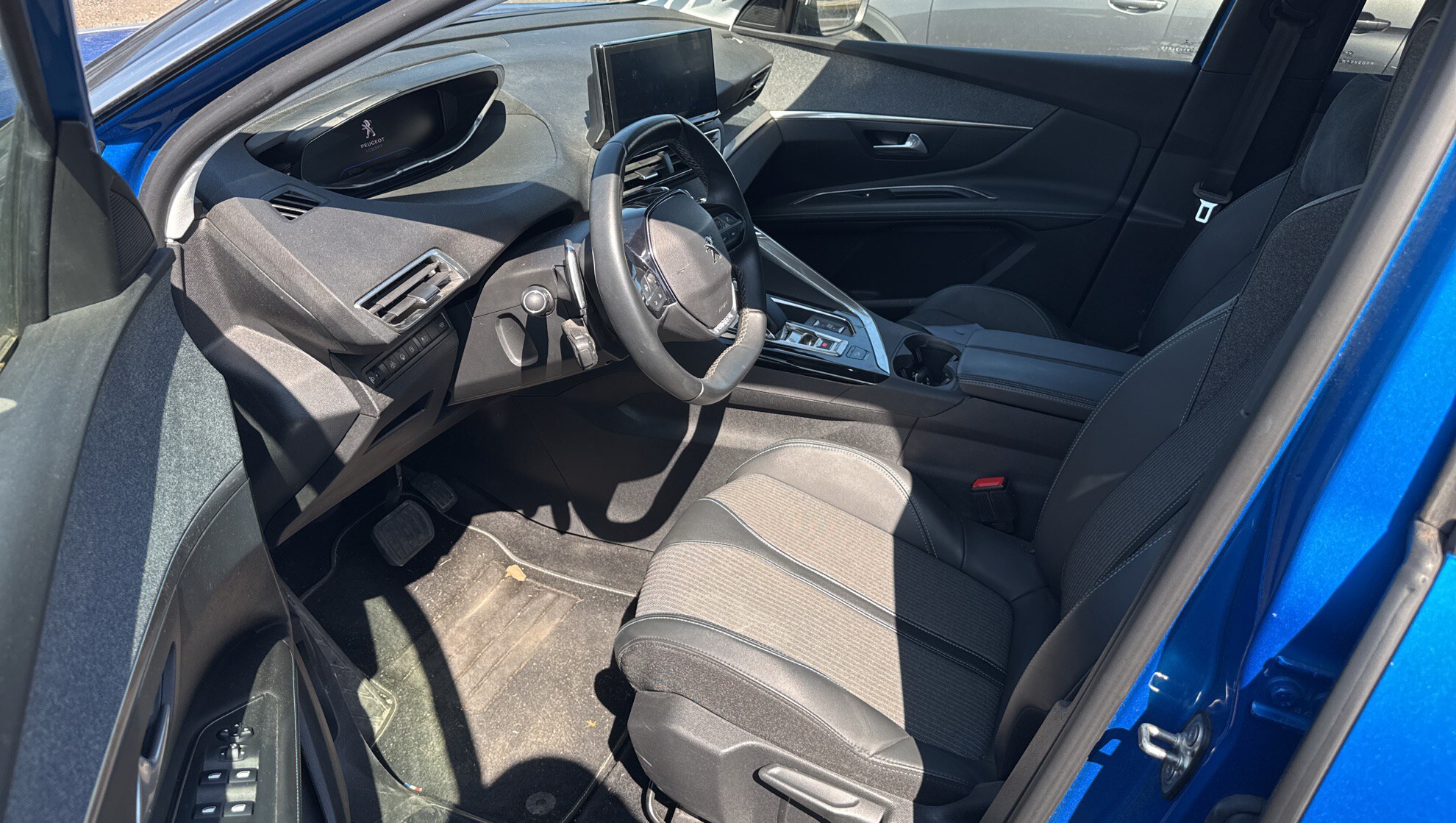PEUGEOT 3008 Hybrid4 300 e-EAT8 Allure Pack 2021