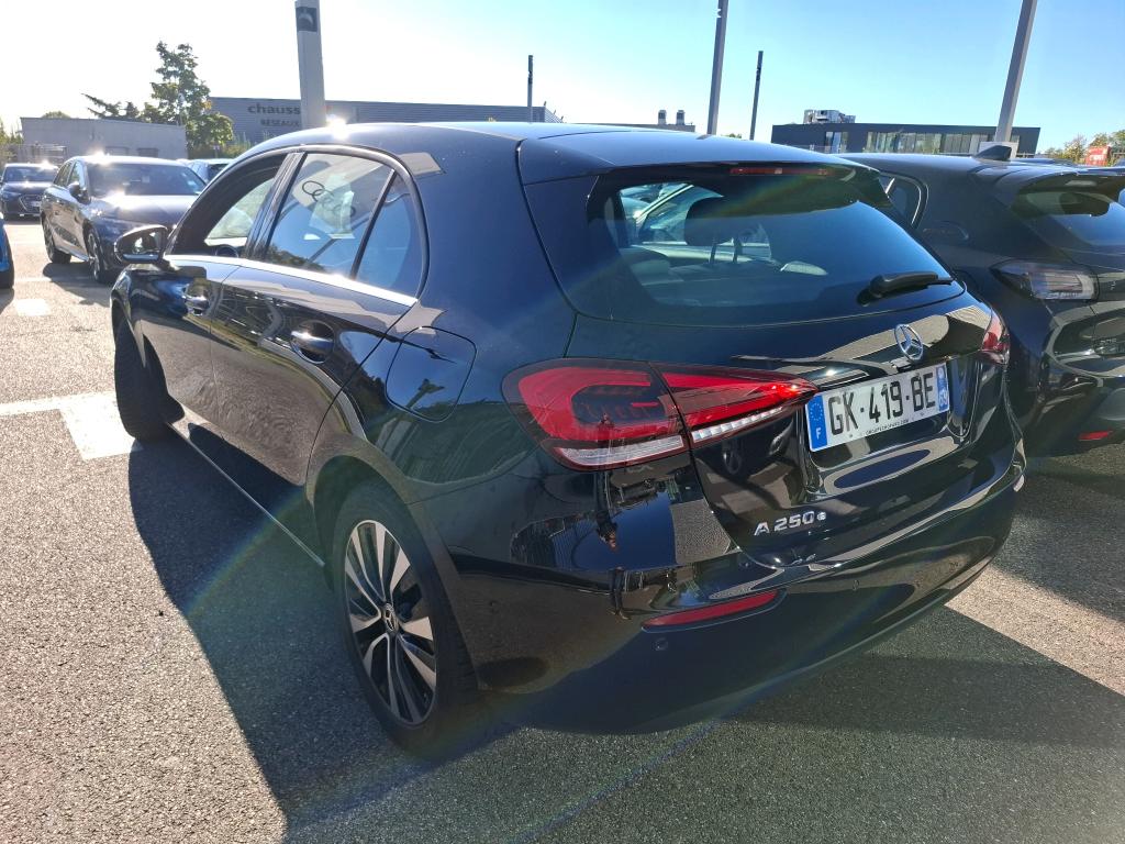 MERCEDES-BENZ CLASSE A 250 e 8G-DCT Style Line 2022