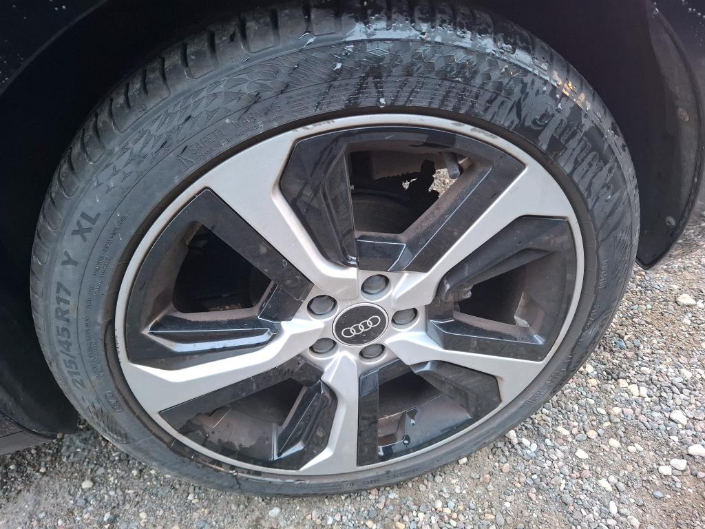 AUDI A1 SPORTBACK 30 TFSI 110 ch S tronic 7 Design 2021