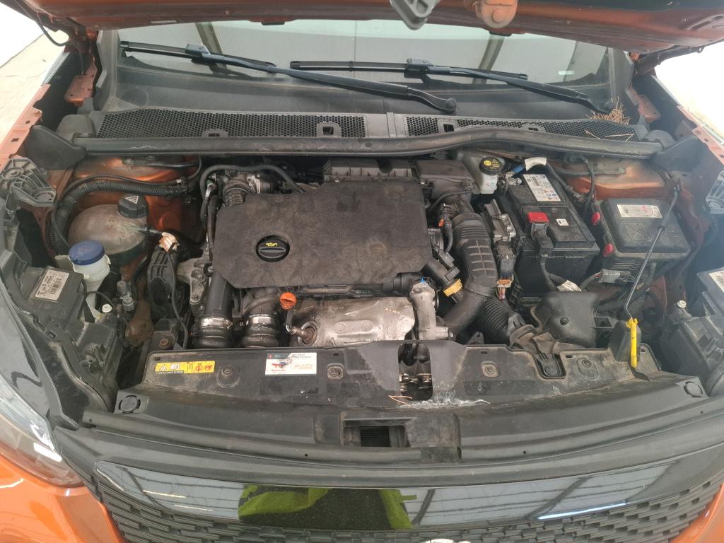 PEUGEOT 2008 BUSINESS BlueHDi 130 S&S EAT8 Active 2021