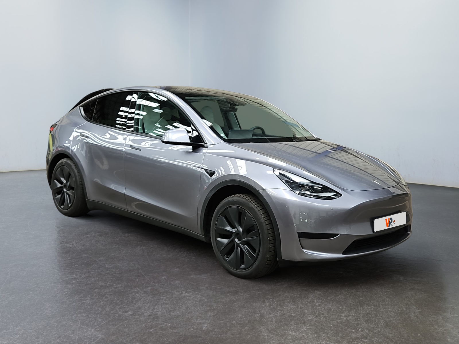 TESLA MODEL Y Standard RWD 2024