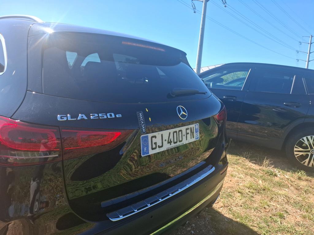 MERCEDES-BENZ MERCEDES GLA II 250 e 8G-DCT AMG Line 2022