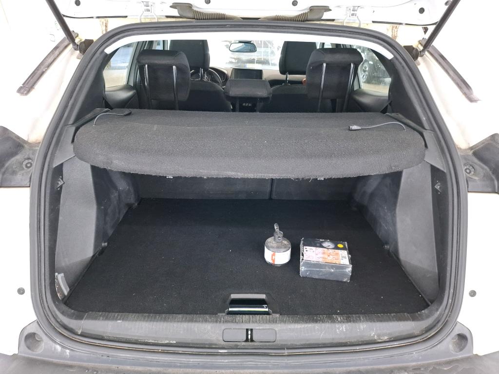 PEUGEOT 2008 BlueHDi 110 S&S BVM6 Active Pack 2022