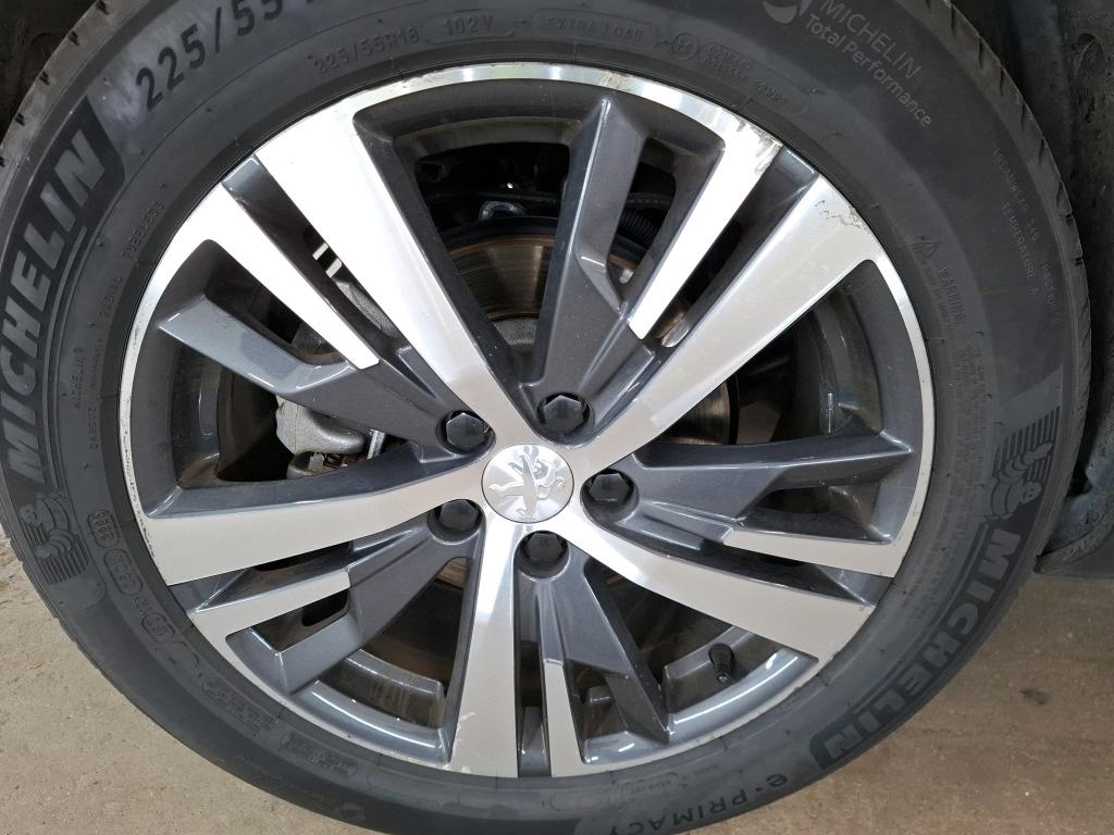 PEUGEOT 3008 Hybrid 225 e-EAT8 Allure Pack 2023
