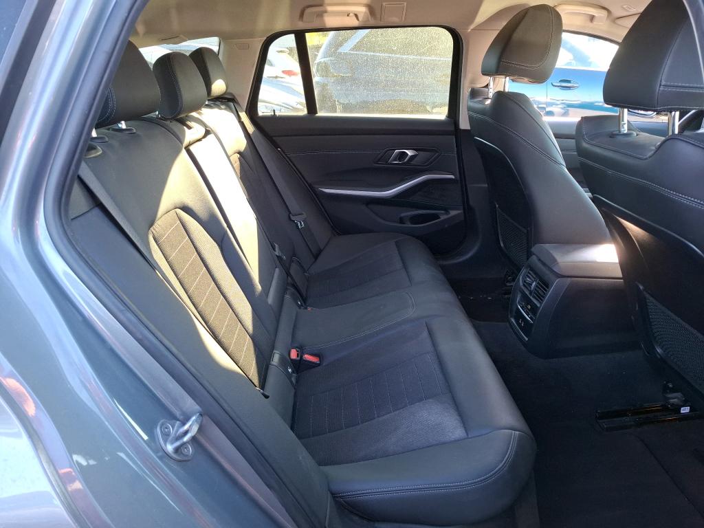 BMW SERIE 3 TOURING G21 LCI 318d 150 ch BVA8 Business Design 2023