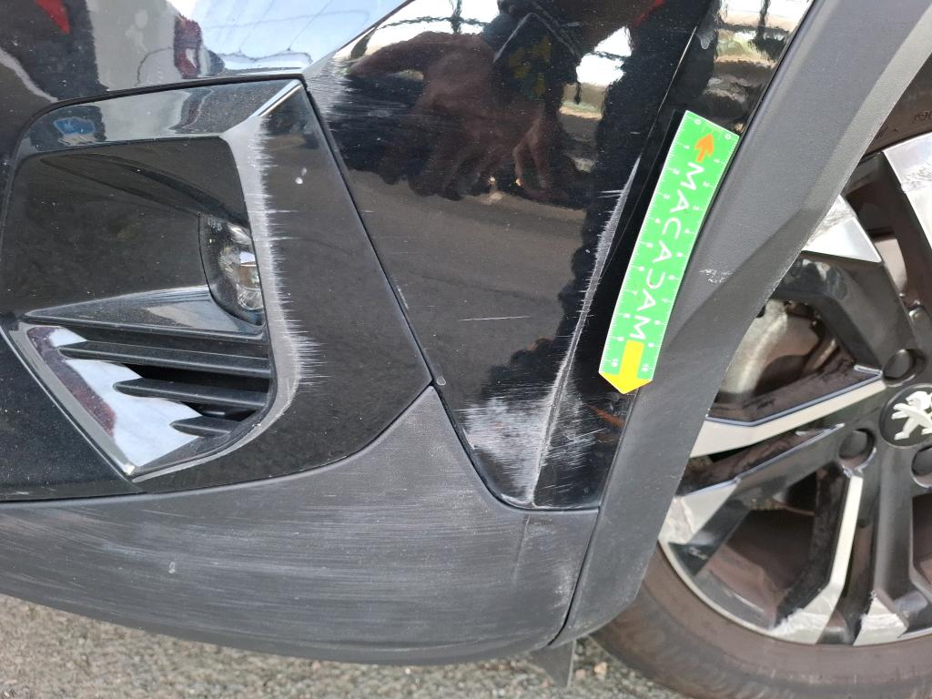 PEUGEOT 2008 BUSINESS PureTech 130 S&S EAT8 Allure 2021