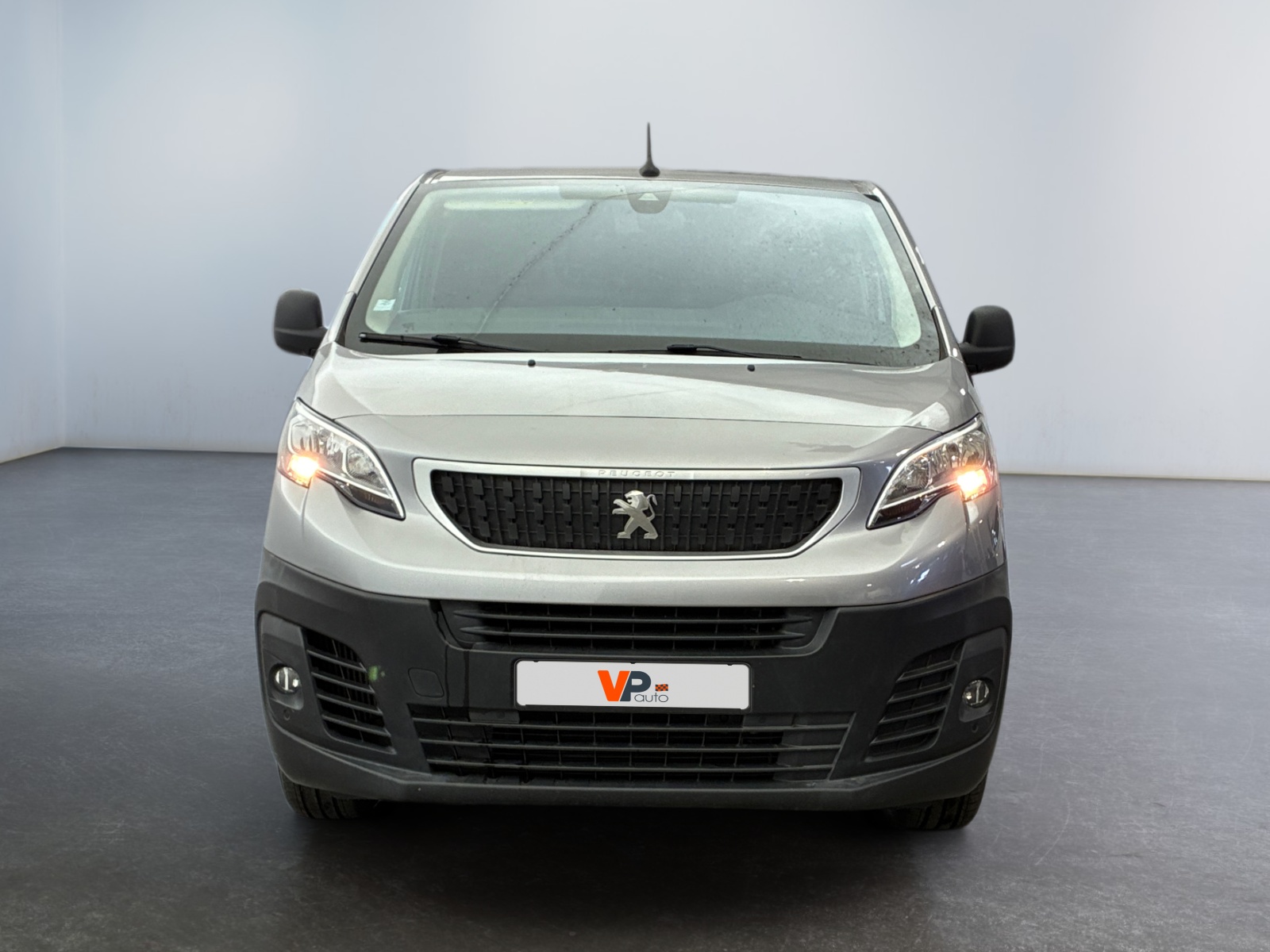 PEUGEOT EXPERT FGN TOLE STANDARD 1.5 BLUEHDI 120 S&S BVM6 ASPHALT 2020