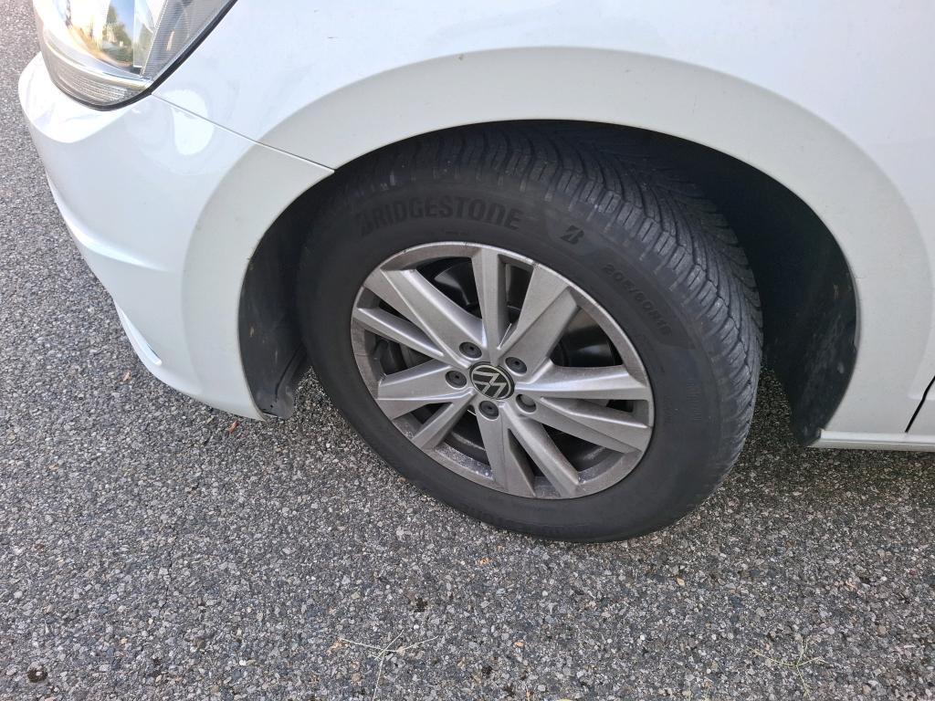 VOLKSWAGEN TOURAN 2.0 TDI 150 DSG7 5pl Life Plus 2023